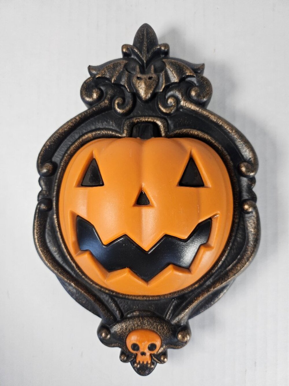 Target Hyde & EEK Animated Pumpkin Door Knocker Halloween Prop Light Up Sound